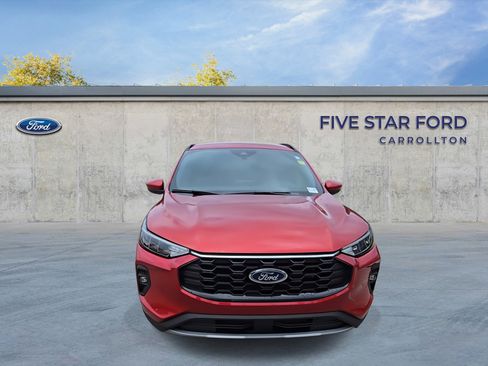 Certified 2025 Ford Escape ST-Line Select image 3