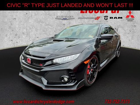 Used 2017 Honda Civic Type R image 2