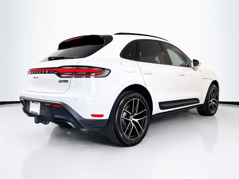 Used 2023 Porsche Macan Turbo AWD/4WD image 39