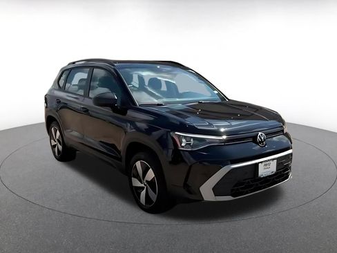 Used 2026 Volkswagen Taos S AWD/4WD image 3