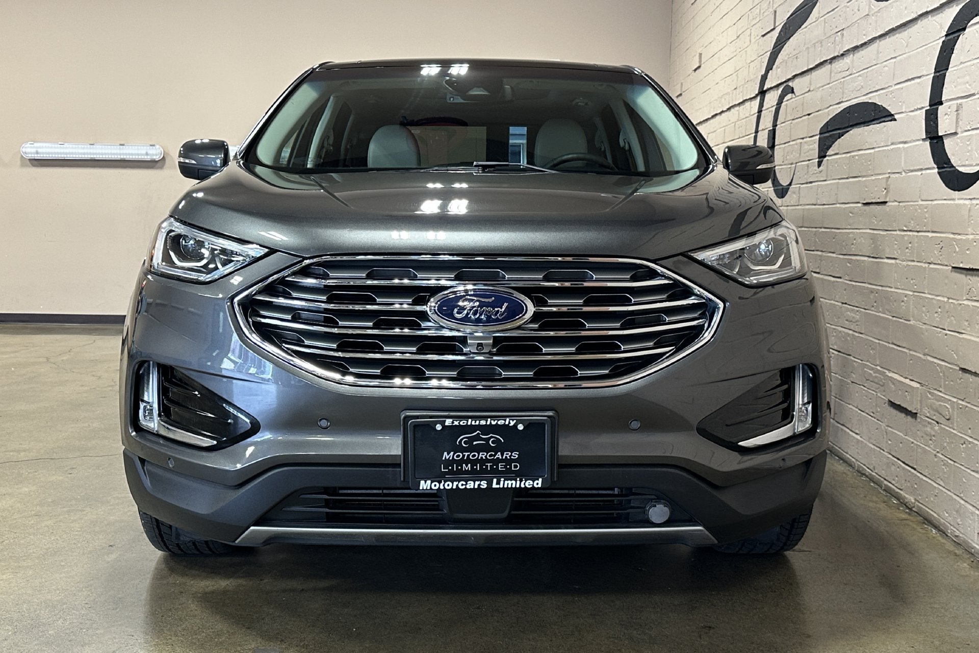 Used 2019 Ford Edge Titanium w/ Equipment Group 301A AWD/4WD image 9
