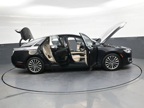 Used 2019 Lincoln MKZ Premiere FWD image 38