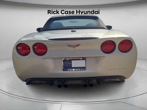 Used 2005 Chevrolet Corvette Convertible w/ Preferred Equipment Group image 6