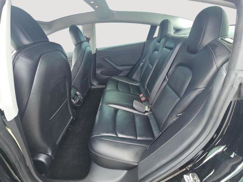 Used 2019 Tesla Model 3 Long Range RWD image 5