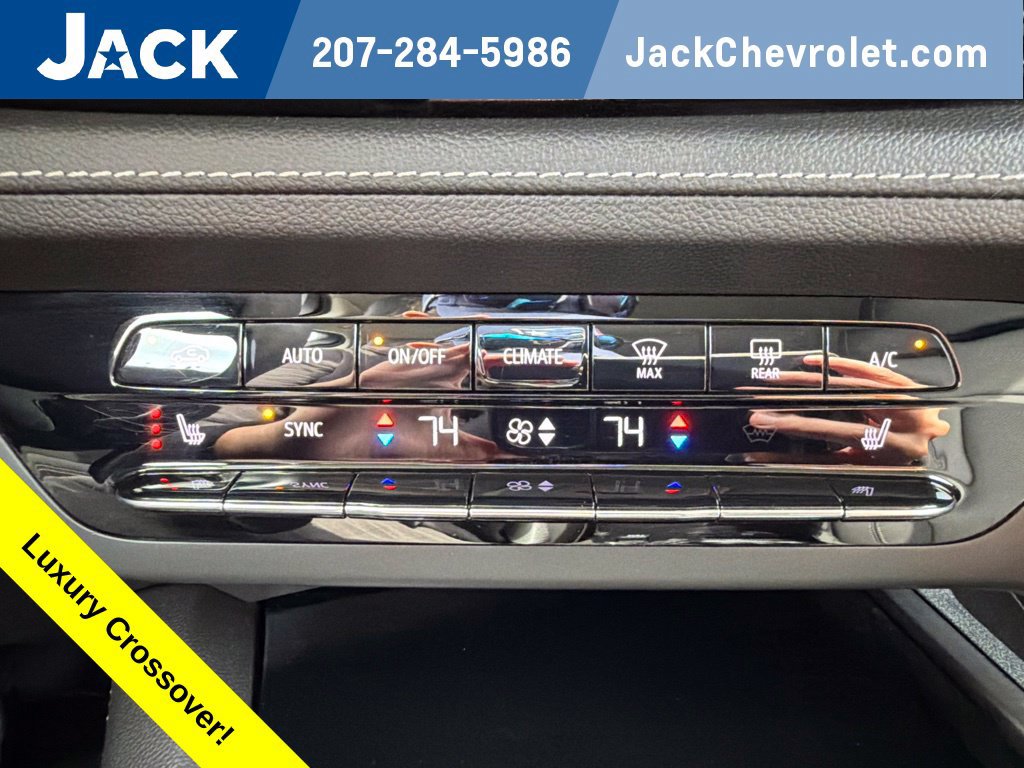 Used 2023 Buick Envision Essence AWD/4WD image 22