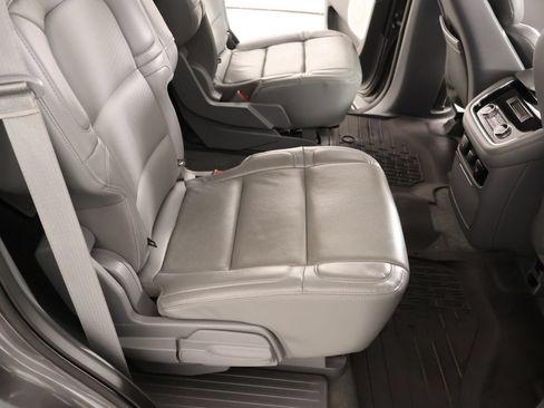 Used 2021 Lincoln Navigator Reserve w/ Luxury Package AWD/4WD image 15