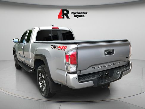 Certified 2020 Toyota Tacoma TRD Off-Road w/ TRD Premium Off Road Package AWD/4WD image 5