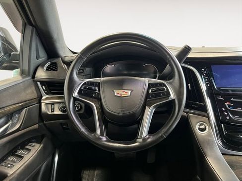 Used 2016 Cadillac Escalade ESV Platinum AWD/4WD image 10