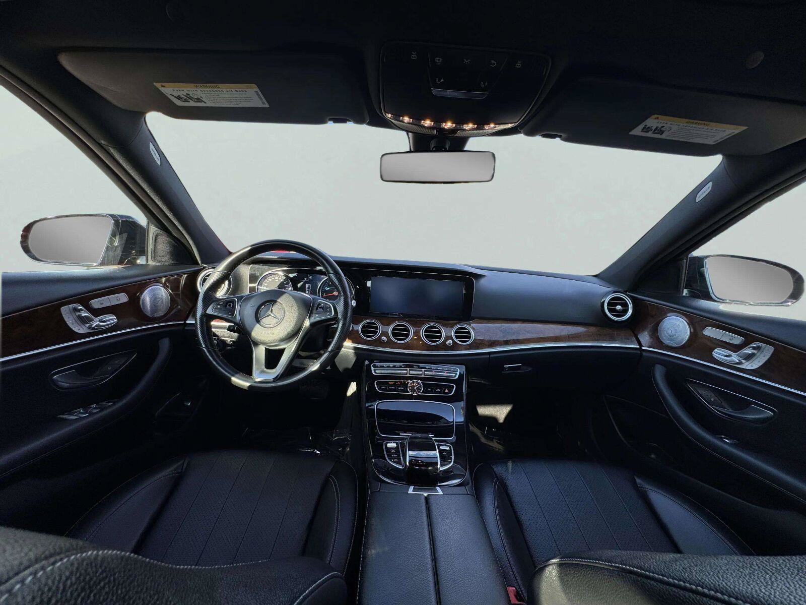 Used 2018 Mercedes-Benz E 300 4MATIC image 40