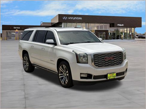 Used 2019 GMC Yukon XL Denali w/ Denali Ultimate Package RWD image 7