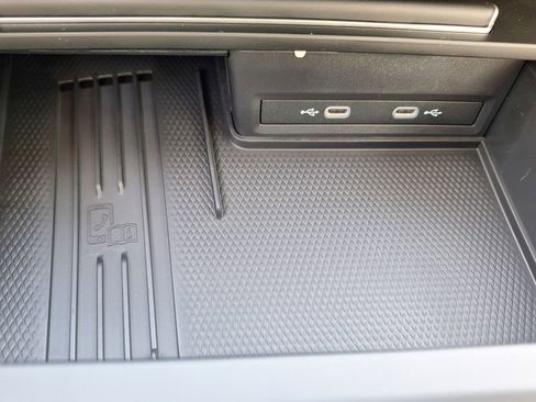 New 2026 Volkswagen Atlas SE image 17