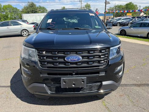 Used 2016 Ford Explorer Sport w/ Equipment Group 401A AWD/4WD image 2