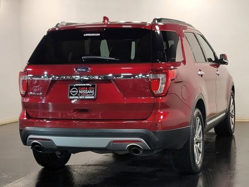 Used 2017 Ford Explorer Limited image 27