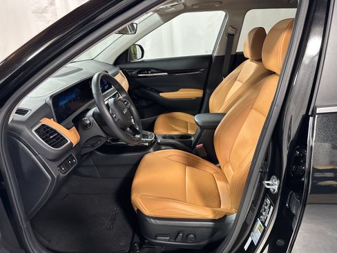 Certified 2024 Kia Seltos EX AWD/4WD image 3