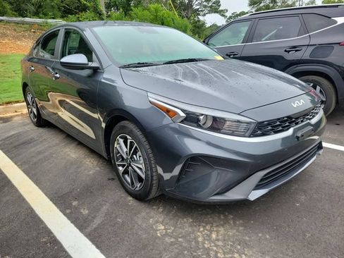 Used 2024 Kia Forte LXS FWD image 1