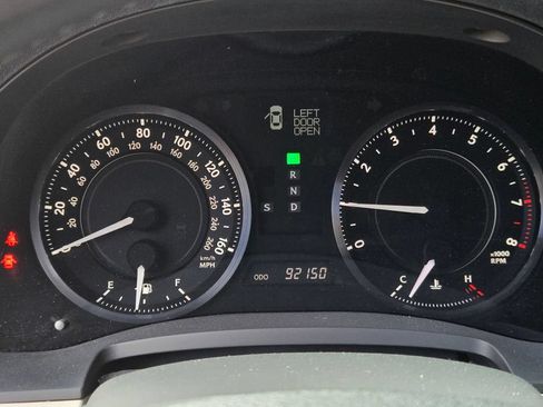Used 2010 Lexus IS 250C RWD image 24