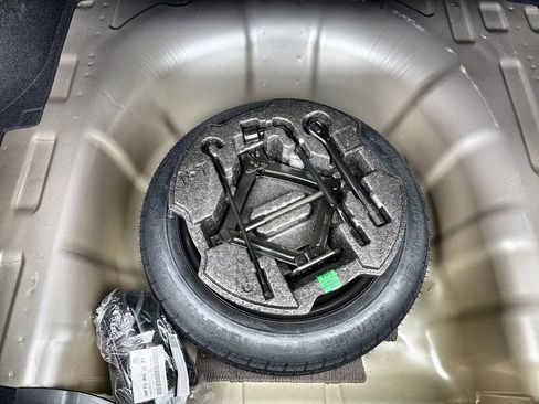 Certified 2023 Hyundai Elantra SEL FWD image 33