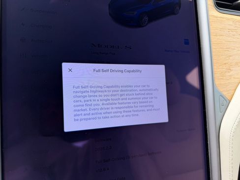 Used 2020 Tesla Model S Long Range Plus image 24