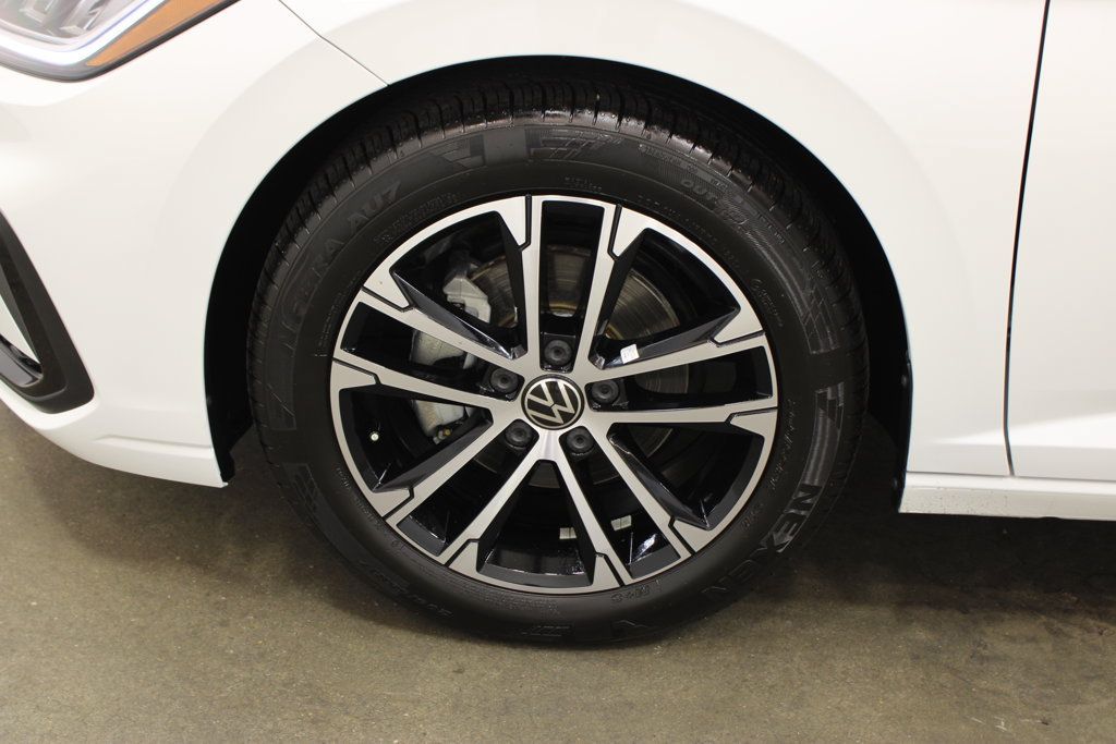 Certified 2026 Volkswagen Jetta Sport FWD image 25