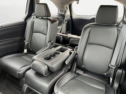 Used 2022 Honda Odyssey Elite image 14
