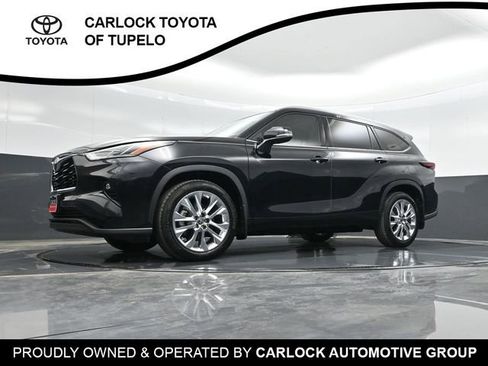 Used 2024 Toyota Highlander Limited image 47
