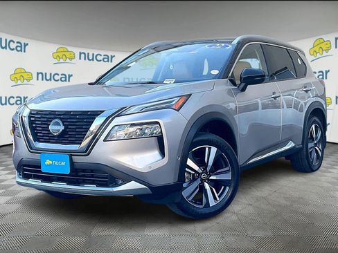 Used 2022 Nissan Rogue Platinum w/ Head-Up Display Package image 3