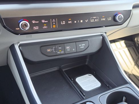 New 2026 Kia Carnival SX FWD image 17