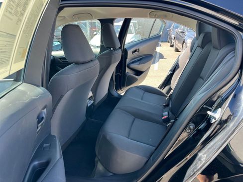 Used 2025 Toyota Corolla LE image 25