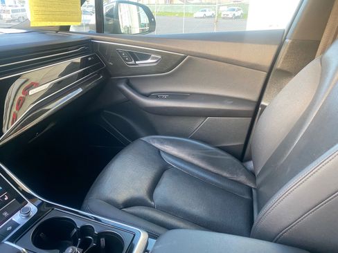 Used 2021 Audi Q7 2.0T Premium Plus w/ Executive Package image 27