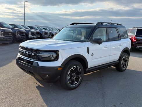 New 2025 Ford Bronco Sport Outer Banks w/ Outer Banks Tech Package+ image 37
