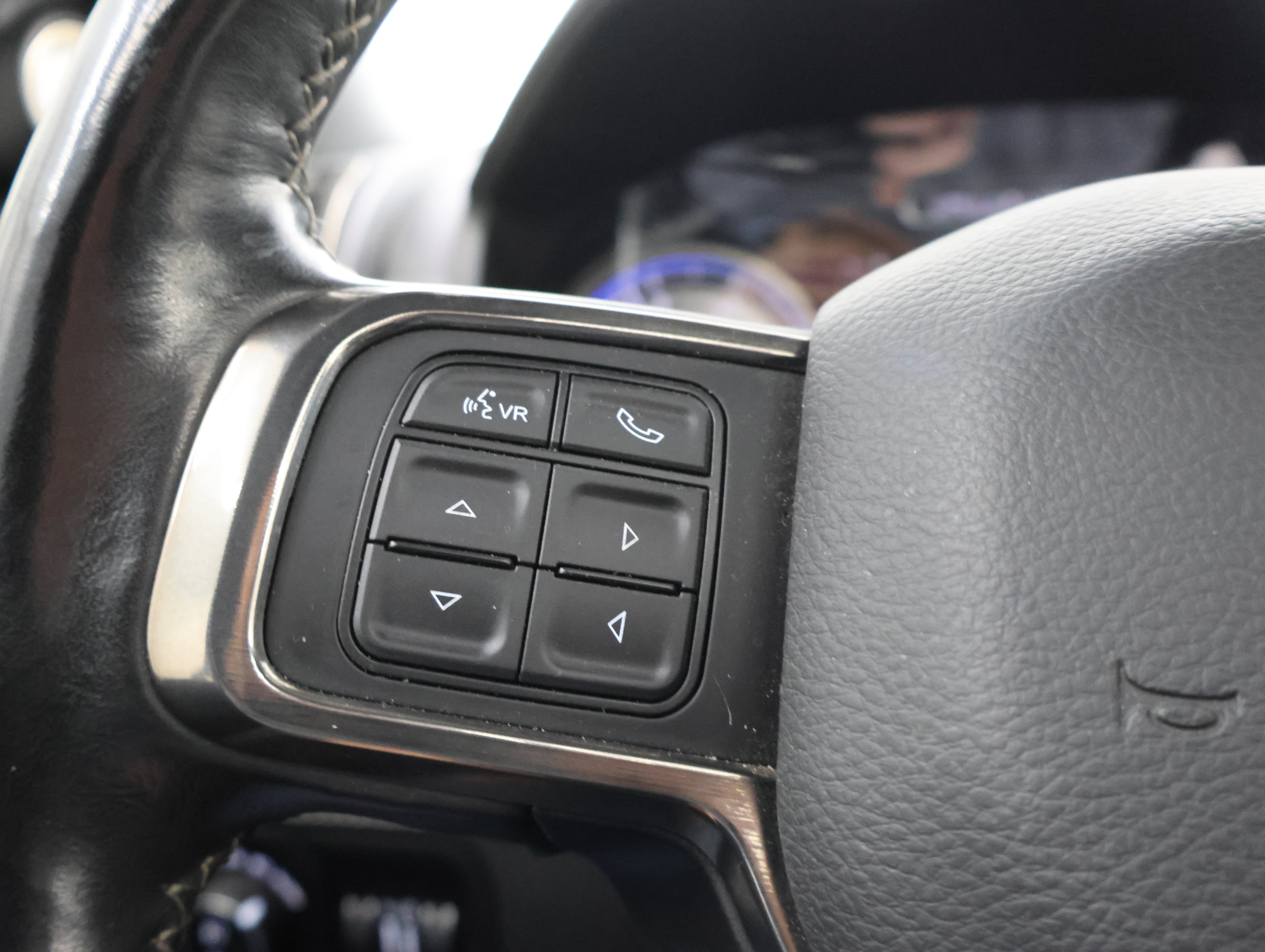 Used 2019 RAM 2500 Limited AWD/4WD image 16