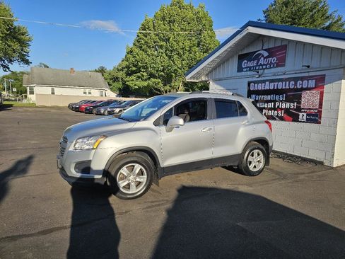 Used 2016 Chevrolet Trax LT w/ LT Convenience Package AWD/4WD image 5
