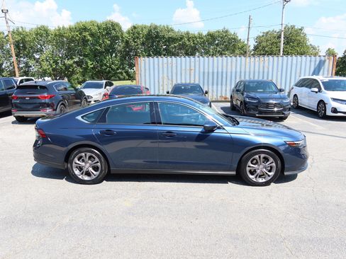 Certified 2024 Honda Accord EX image 3