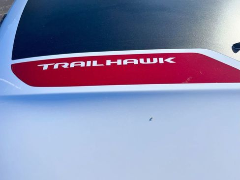 Used 2024 Jeep Compass Trailhawk w/ Trailhawk Convenience Group image 6