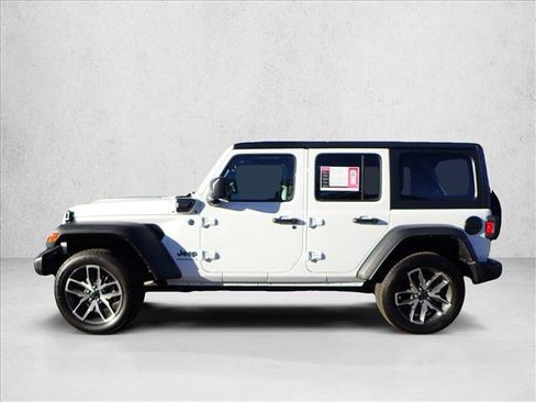 Used 2025 Jeep Wrangler Sport S w/ Convenience Group image 2
