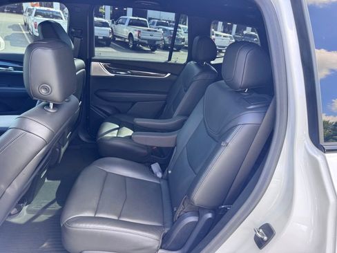 Used 2020 Cadillac XT6 Sport AWD/4WD image 33