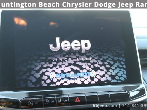 Used 2023 Jeep Compass Altitude image 24