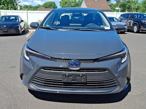 Certified 2025 Toyota Corolla LE w/ LE Premium Package FWD image 2