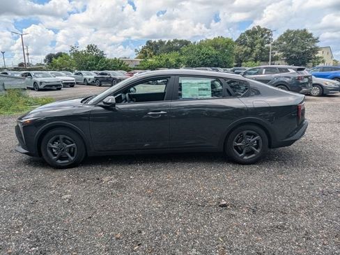 New 2026 Kia K4 FWD image 3