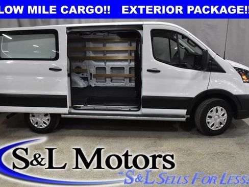 Used 2024 Ford Transit 250 Low Roof w/ Exterior Upgrade Package image 4