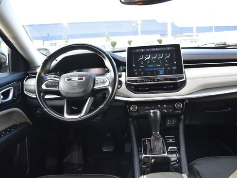 Used 2022 Jeep Compass Limited w/ Elite Group image 2