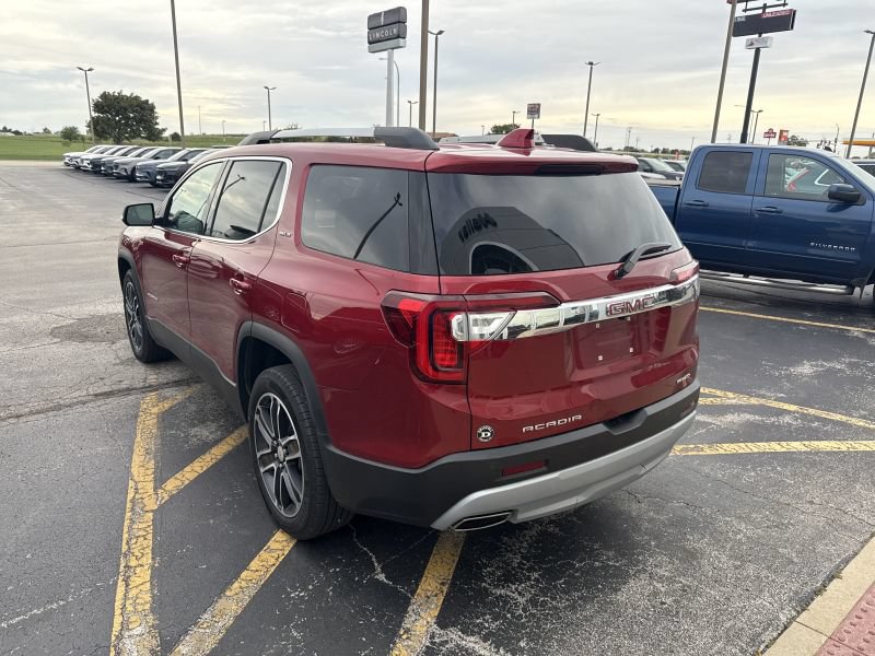 Used 2023 GMC Acadia SLT w/ Technology Package AWD/4WD image 3