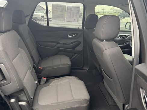 Used 2019 Chevrolet Traverse LT image 17