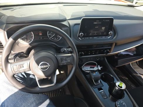 Certified 2024 Nissan Rogue S AWD/4WD image 2