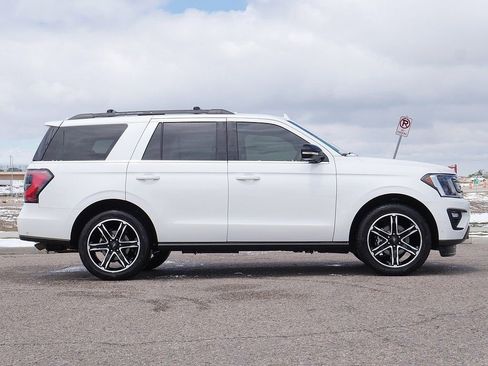 Used 2021 Ford Expedition Limited AWD/4WD image 6