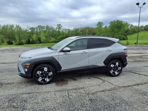 Used 2025 Hyundai Kona SEL FWD image 41