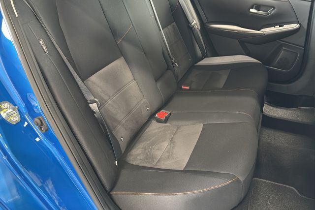 Used 2022 Nissan Sentra SR w/ Electronics Package FWD image 23