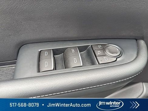 Used 2025 Buick Enclave Sport Touring image 29