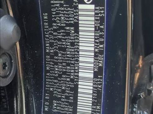 Certified 2025 Toyota Corolla LE FWD image 30