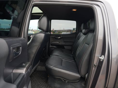 Used 2021 Toyota Tacoma TRD Pro AWD/4WD image 19